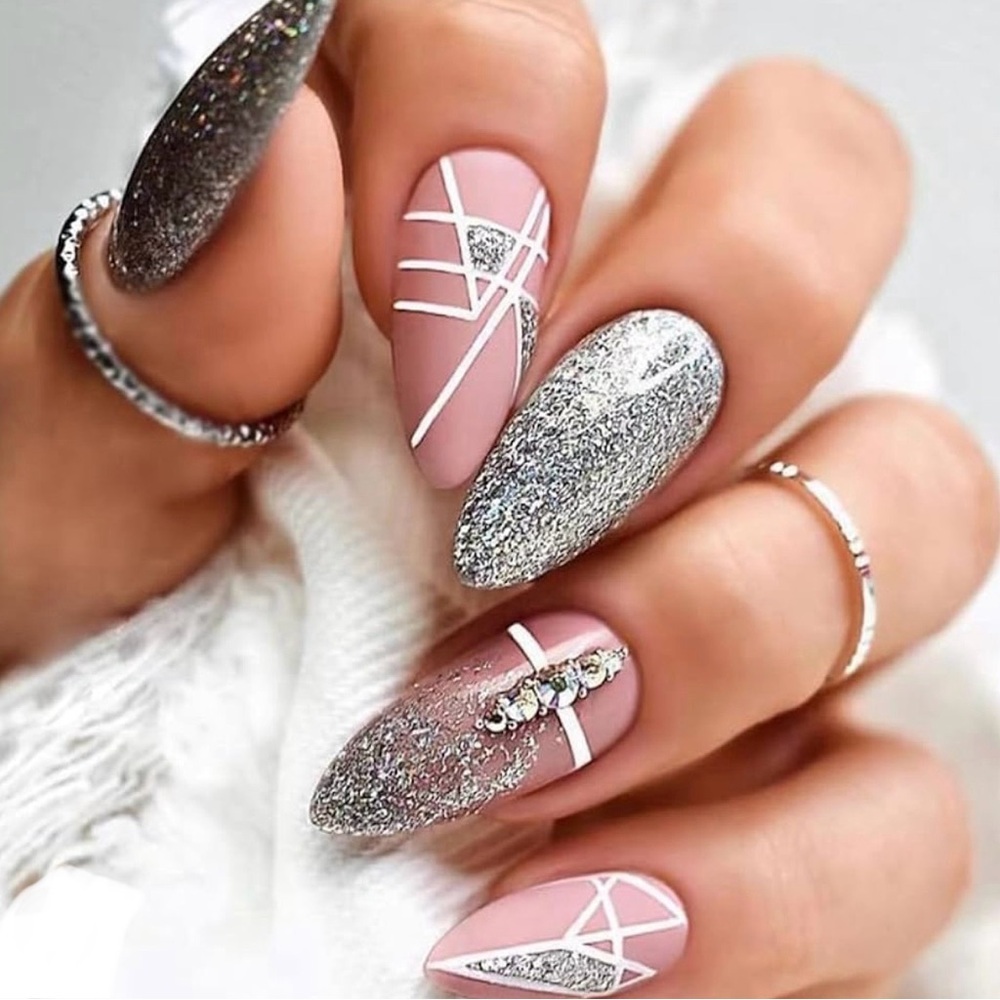 High Quality Press on Nails in Size Small Medium Large💕🦋